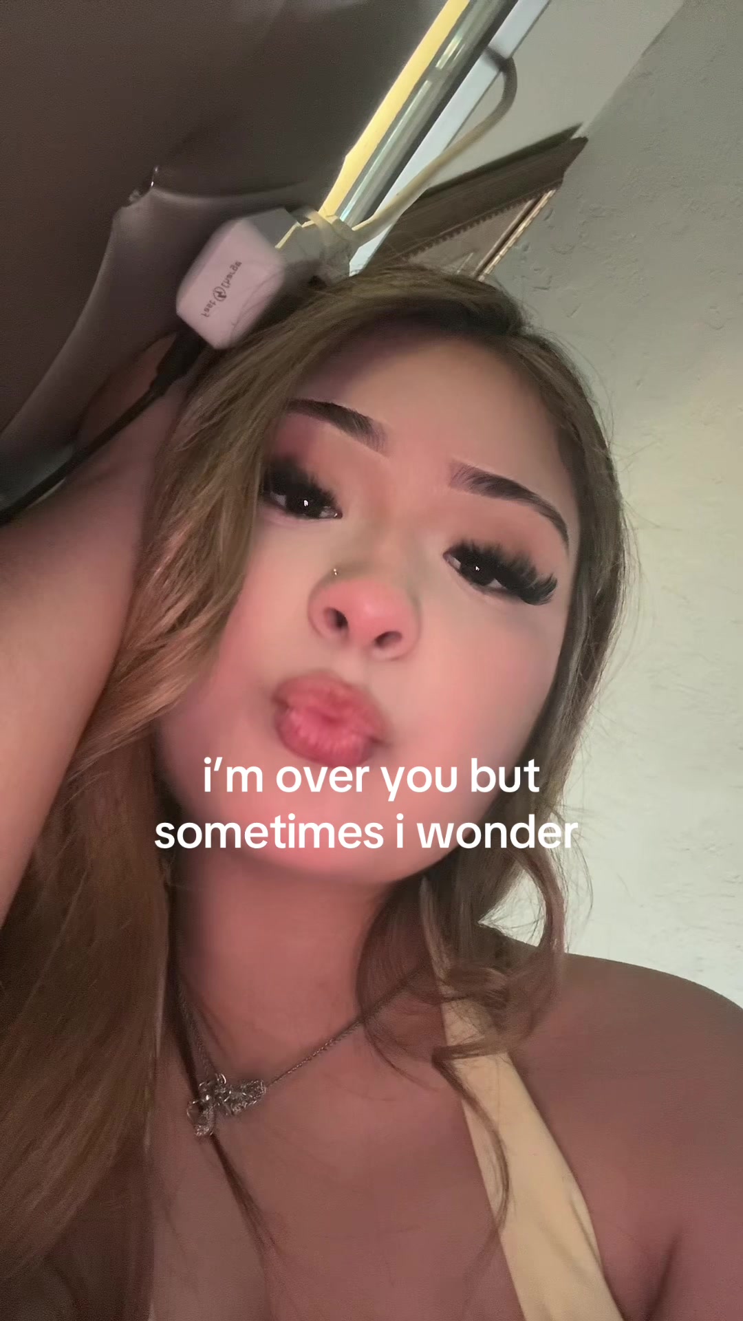 @️