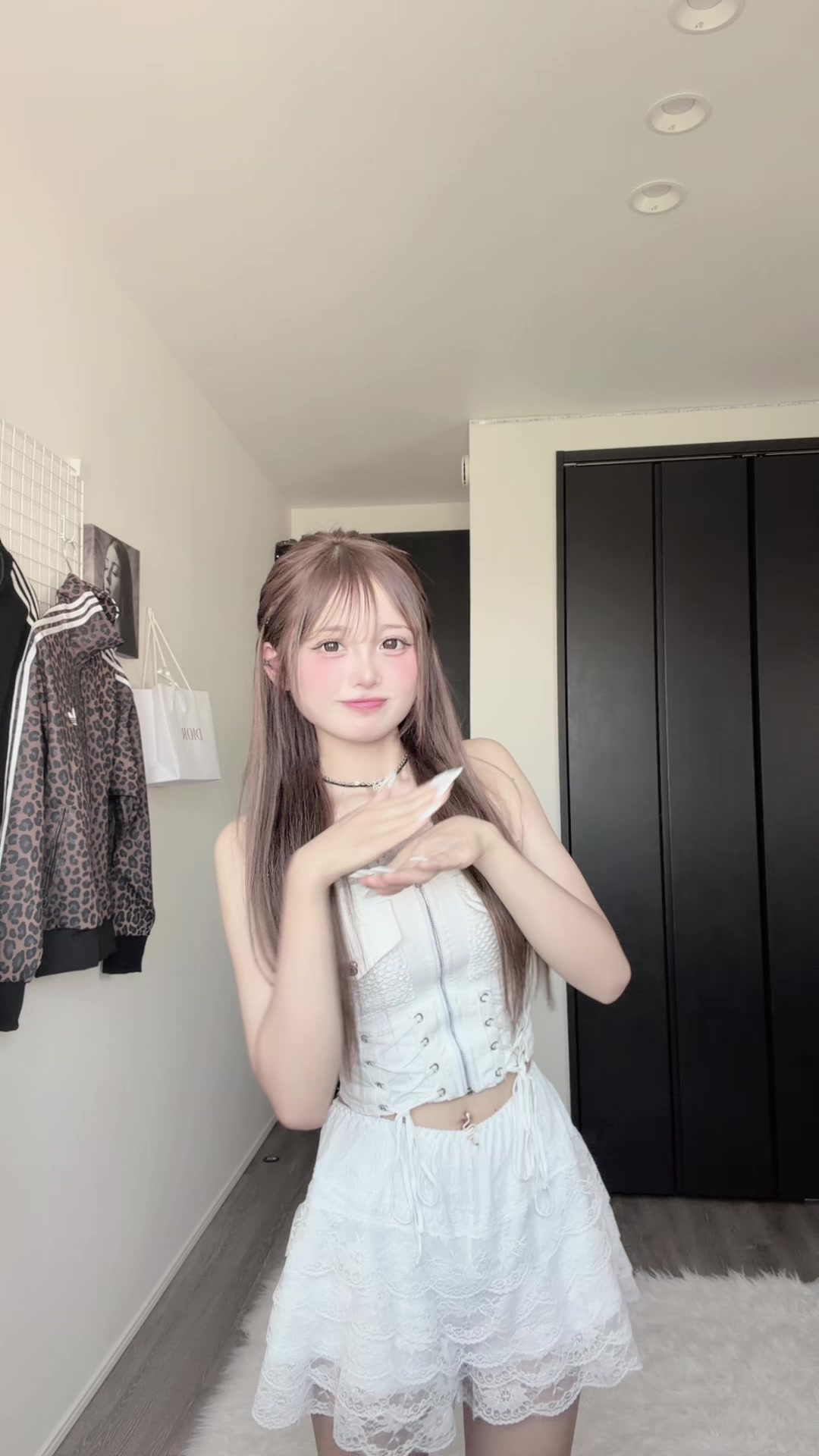 @りの