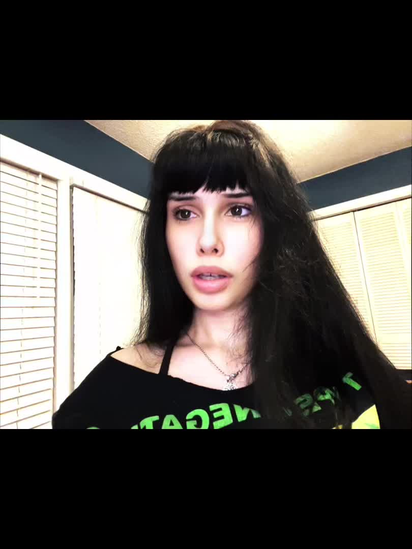 @Maria🦇