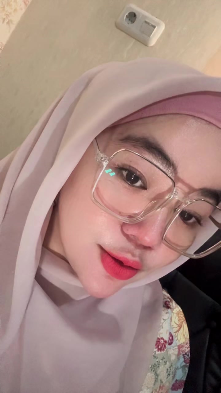 @Chechecyl