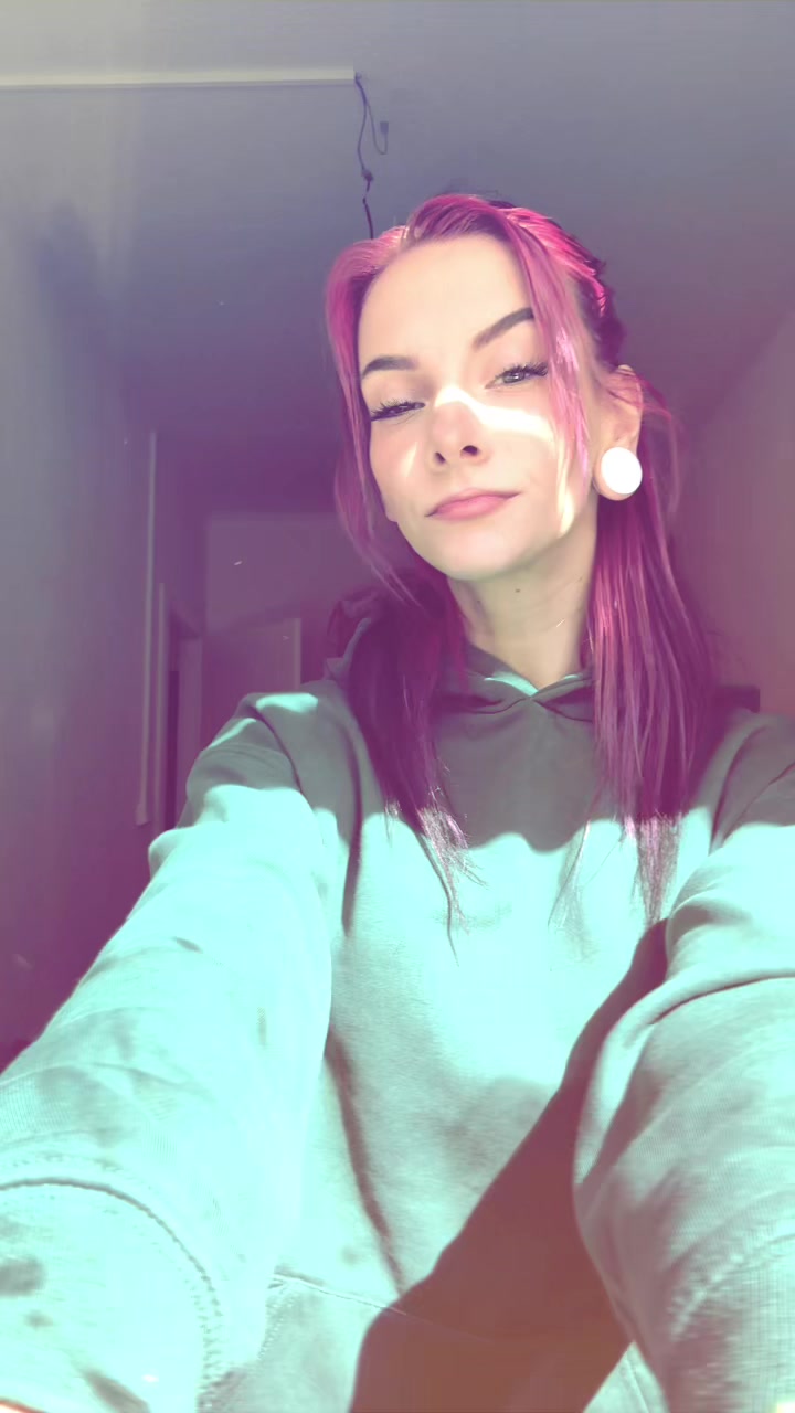 @leachristindzur