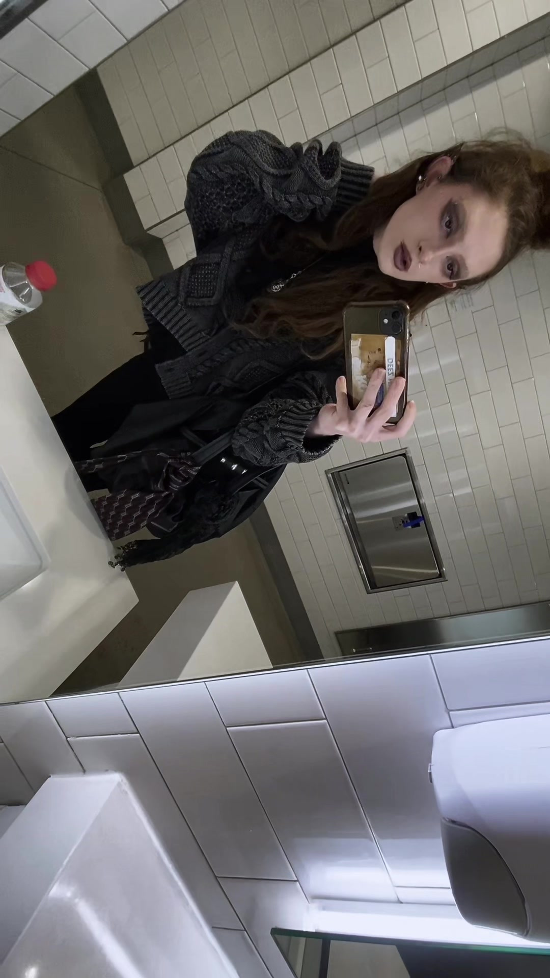 @Lizzilunaa