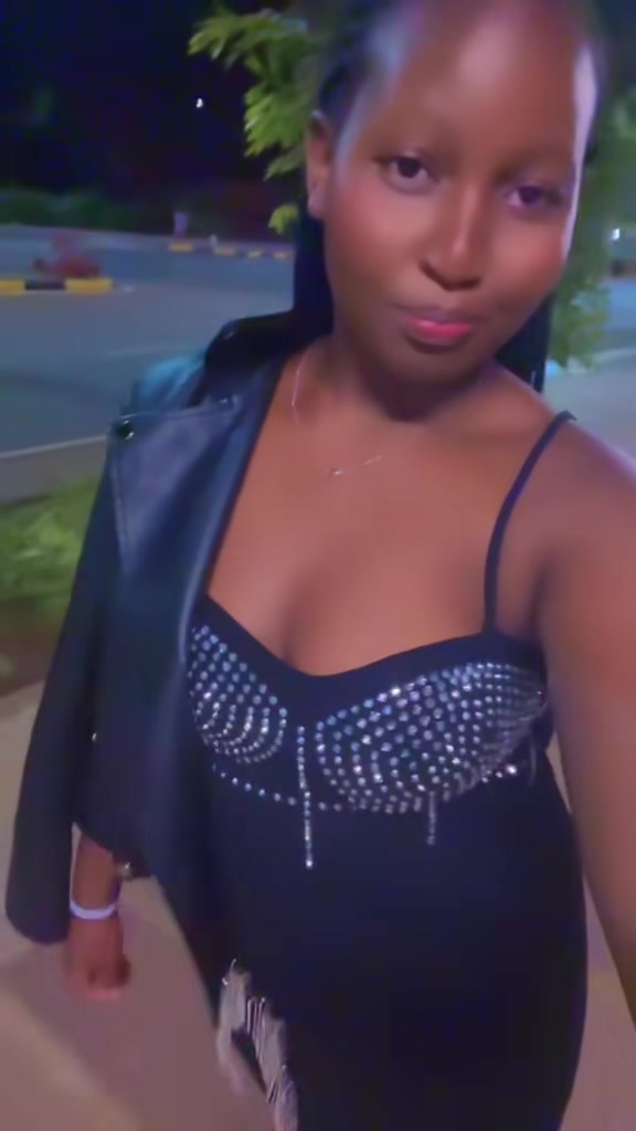 @iss 🦋mwende❣️📍🍫