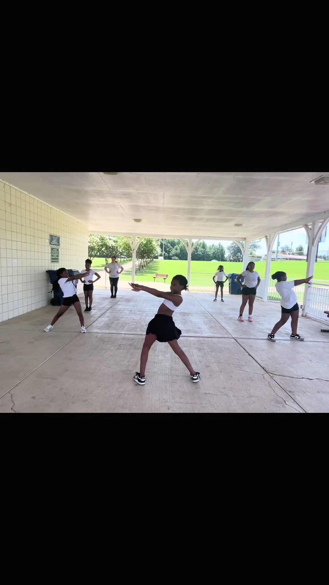 @pinkdynamic_danceco