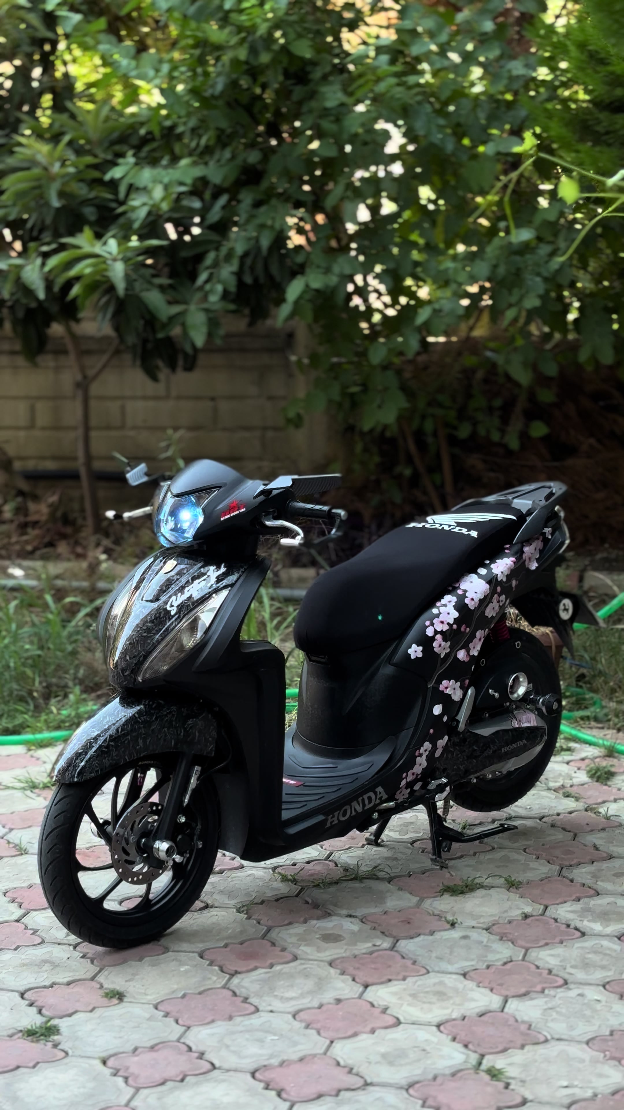 @𝐒𝐓.