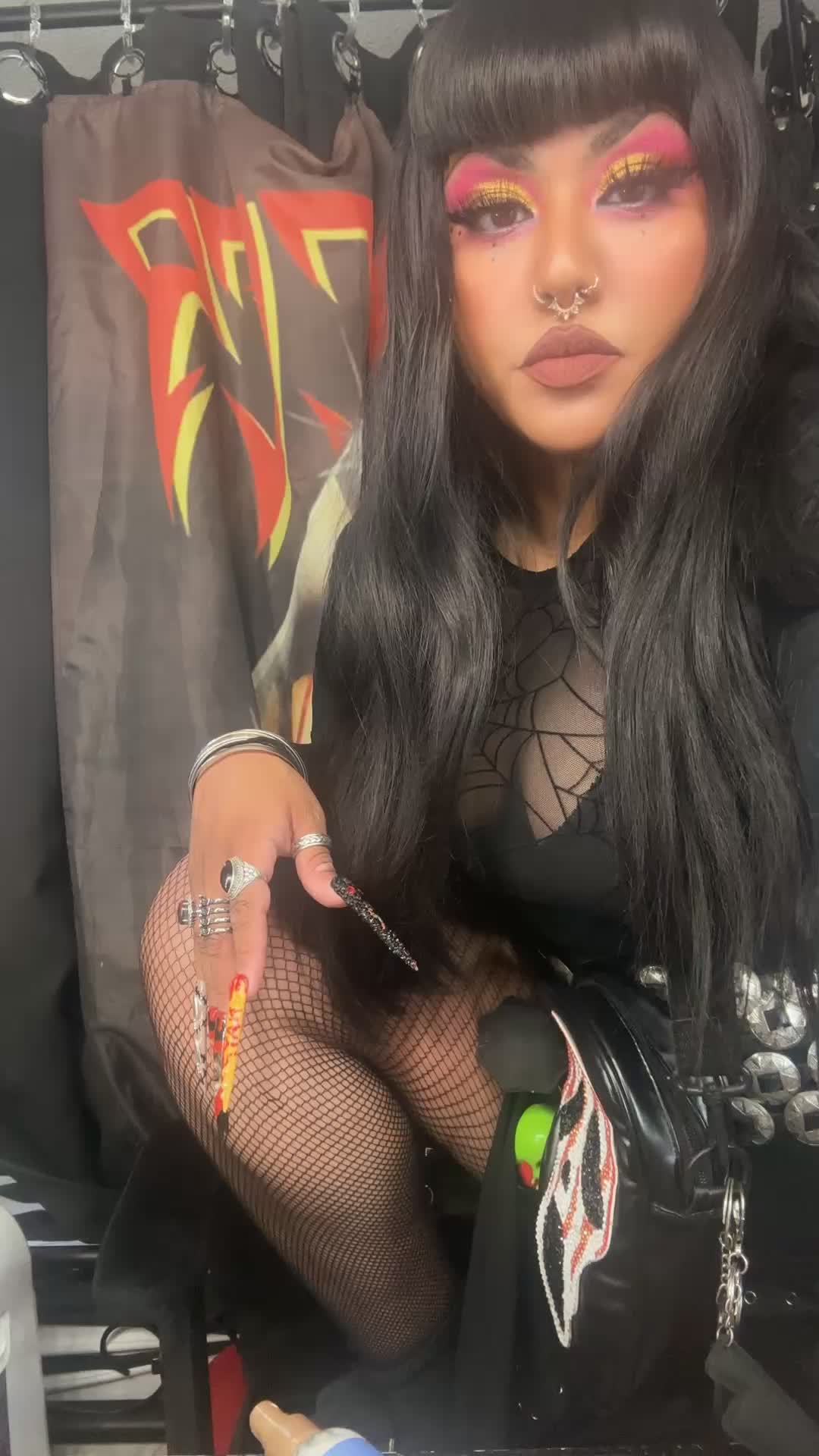 @_Monique_Antoinette_