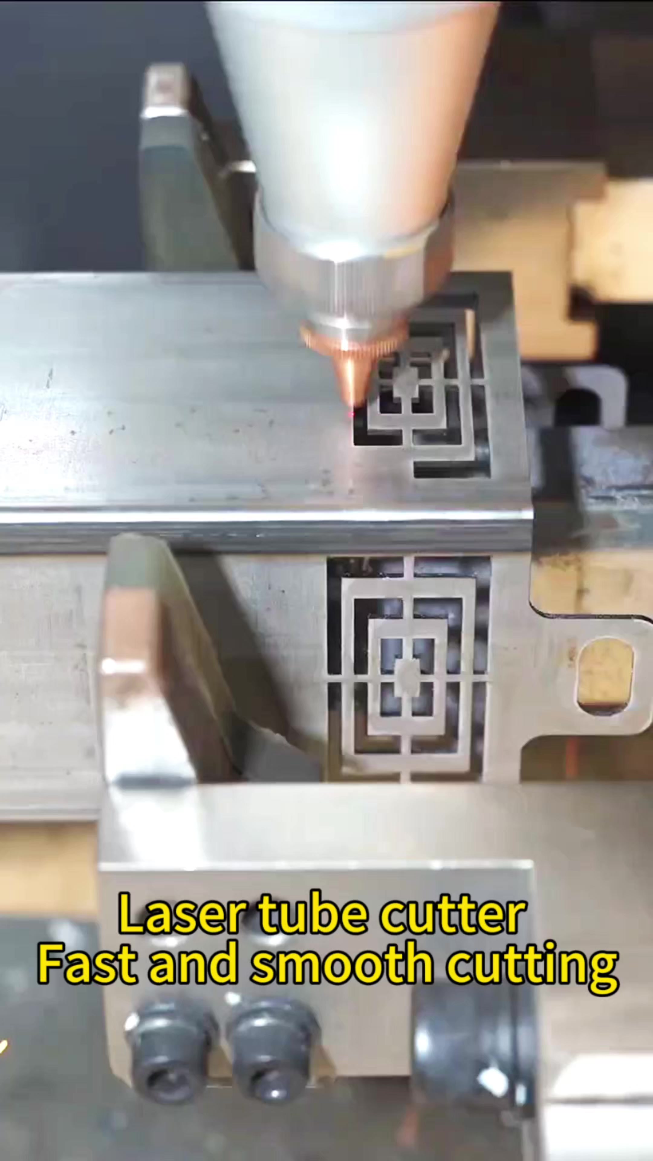 @Laser cutting machine