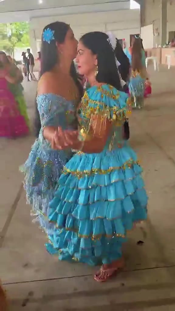 @🕺LINDAS_CIGANAS💃