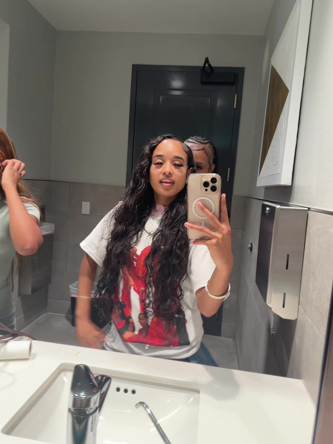@hellahearteyesfornana