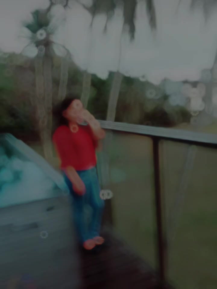@Ruvi.