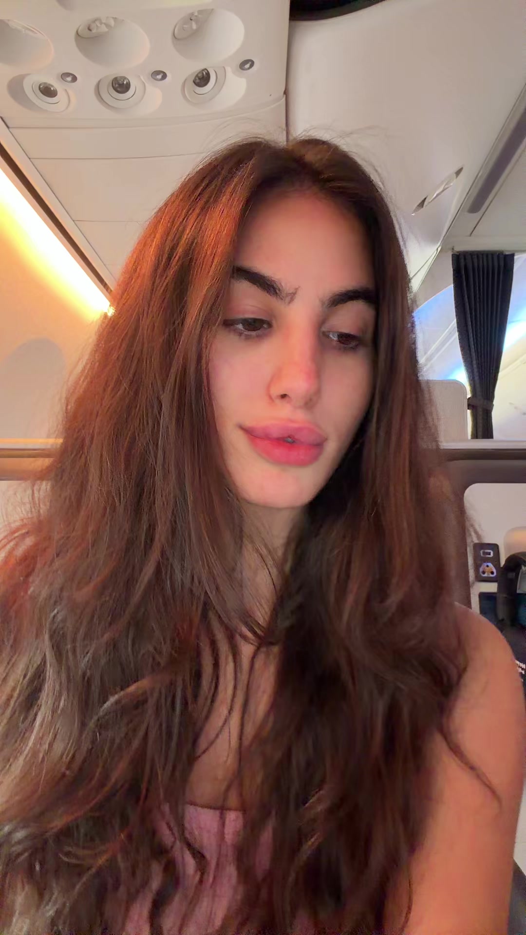 @Asýa