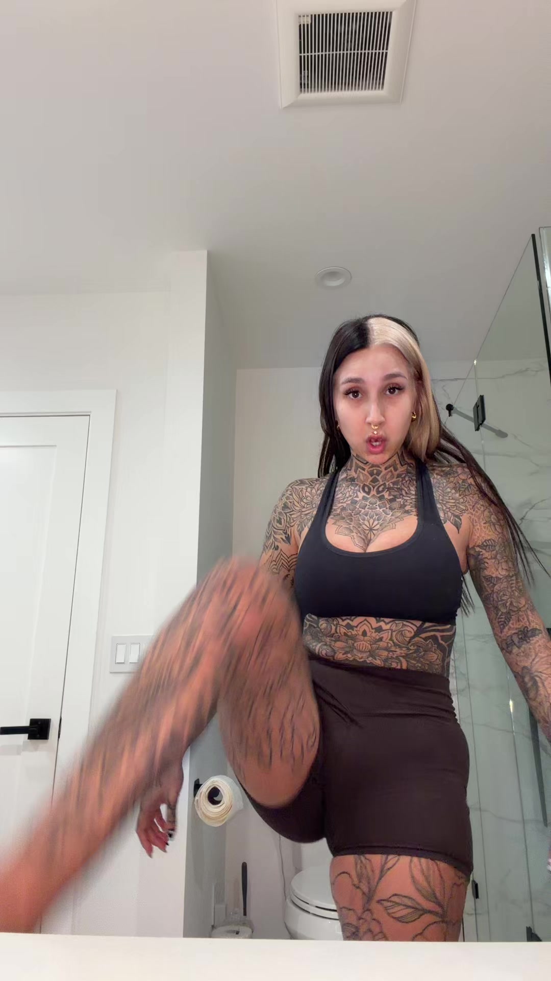 @Split_tongue_bri