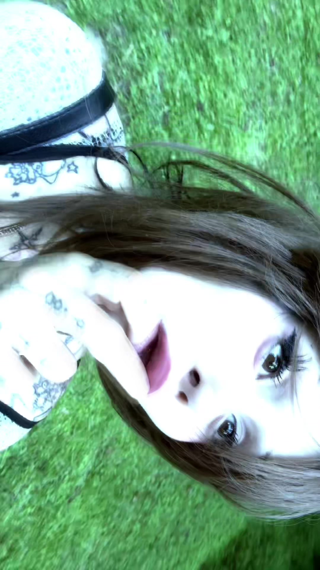 @zommmbri