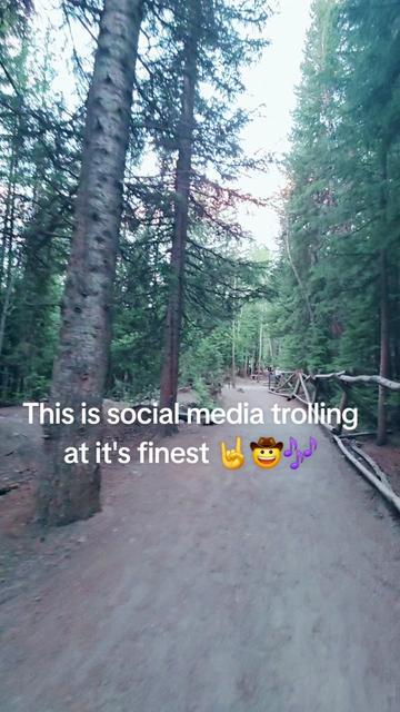 @Brett | Hiking & Adventure
