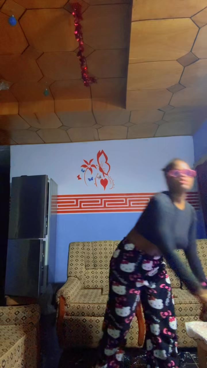 @𝔏𝔞 𝔟𝔩𝔬𝔫𝔡𝔢..🎶🎀