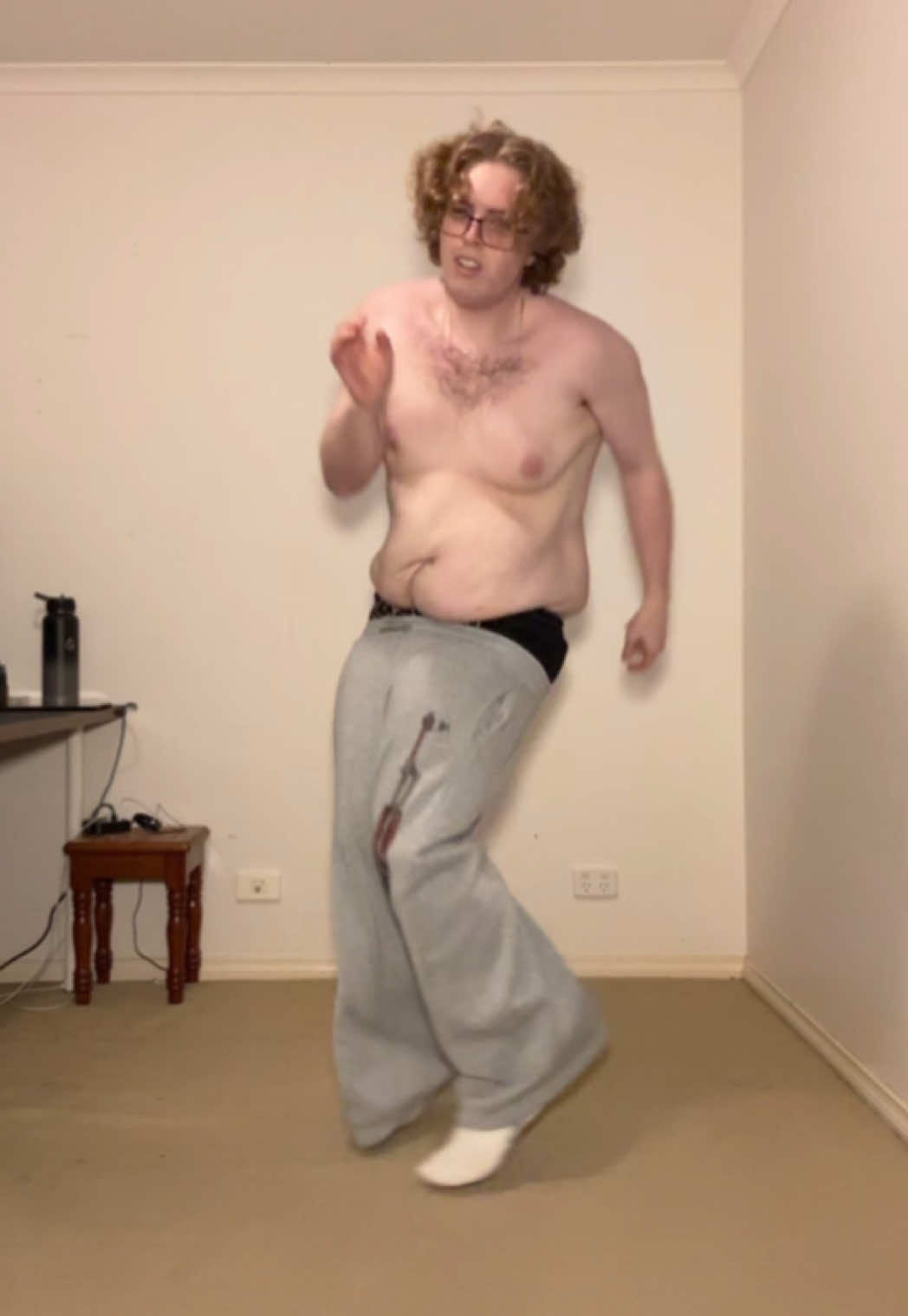 @Maakwithak