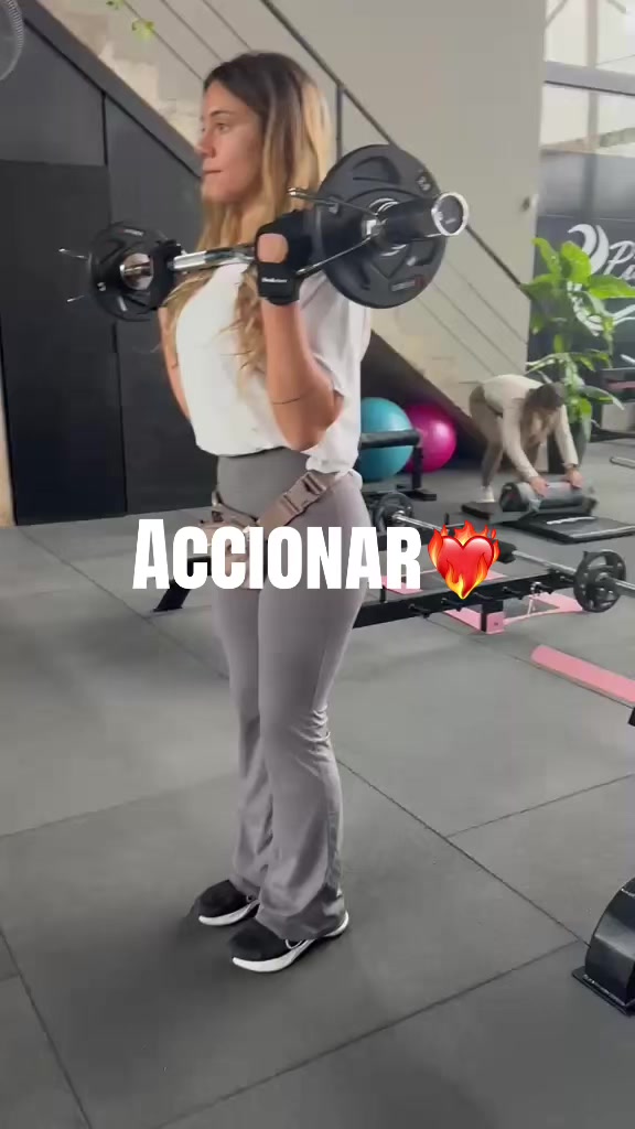 @L A R A