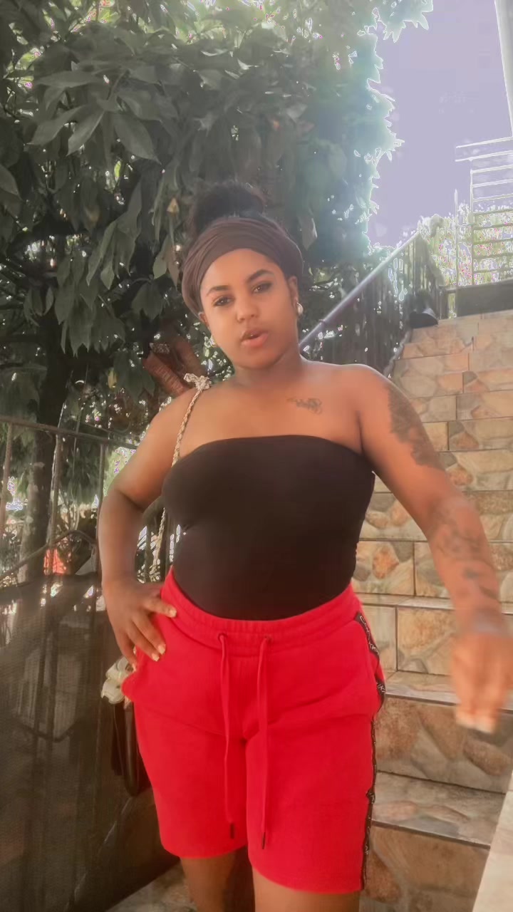 @Pamela🦋😇