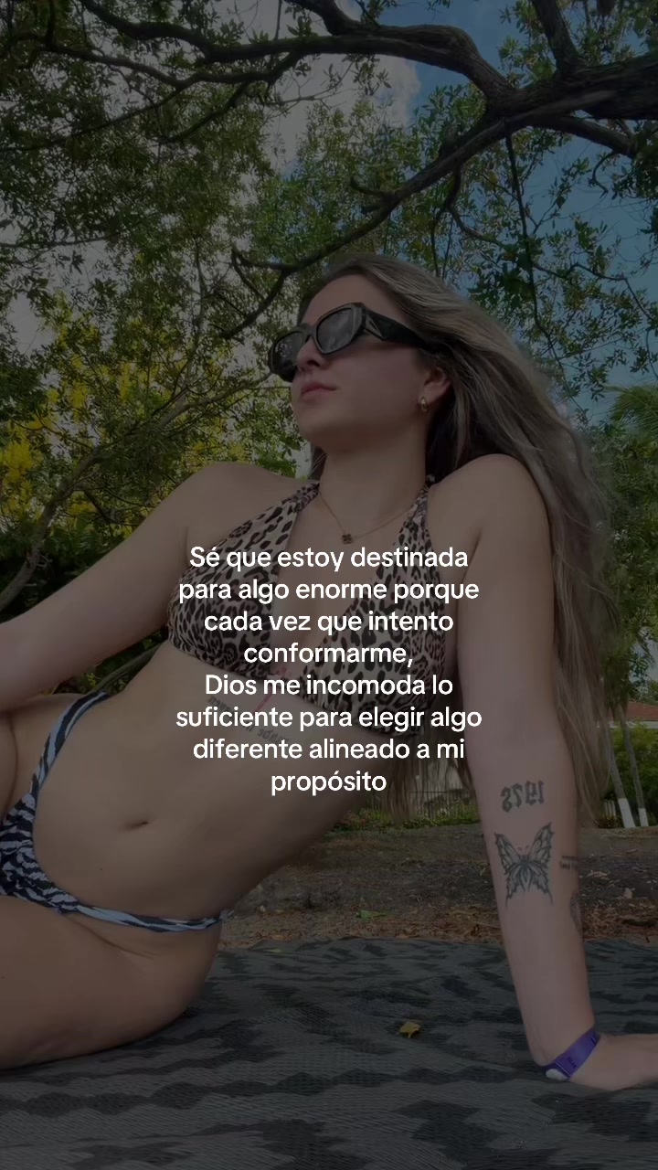@juliannaazamoraa