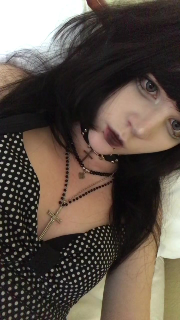 @✞☠︎ 𝕸𝖎𝖒𝖆(◡‿◡✿) 餅⋆˚✿˖° ༺♱༻