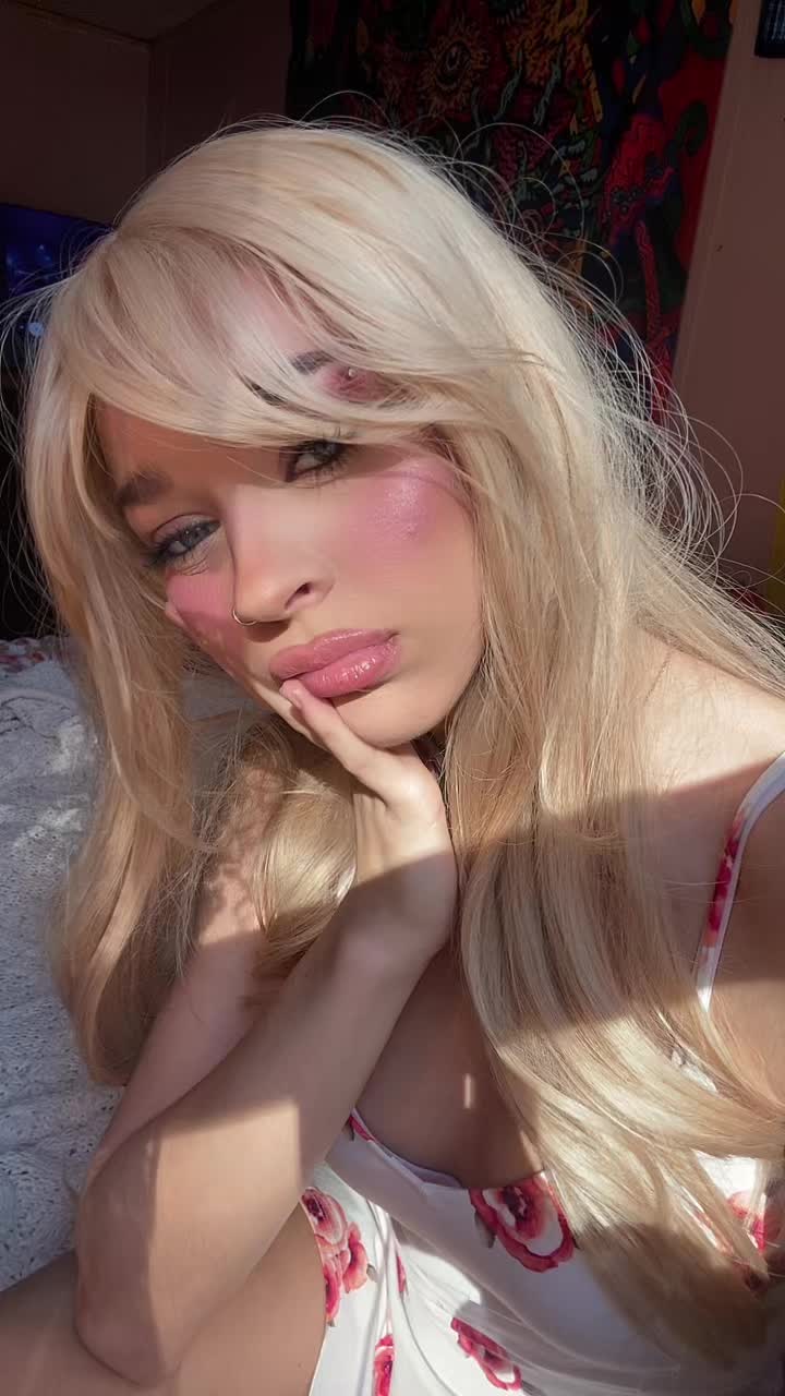 @foxykelly