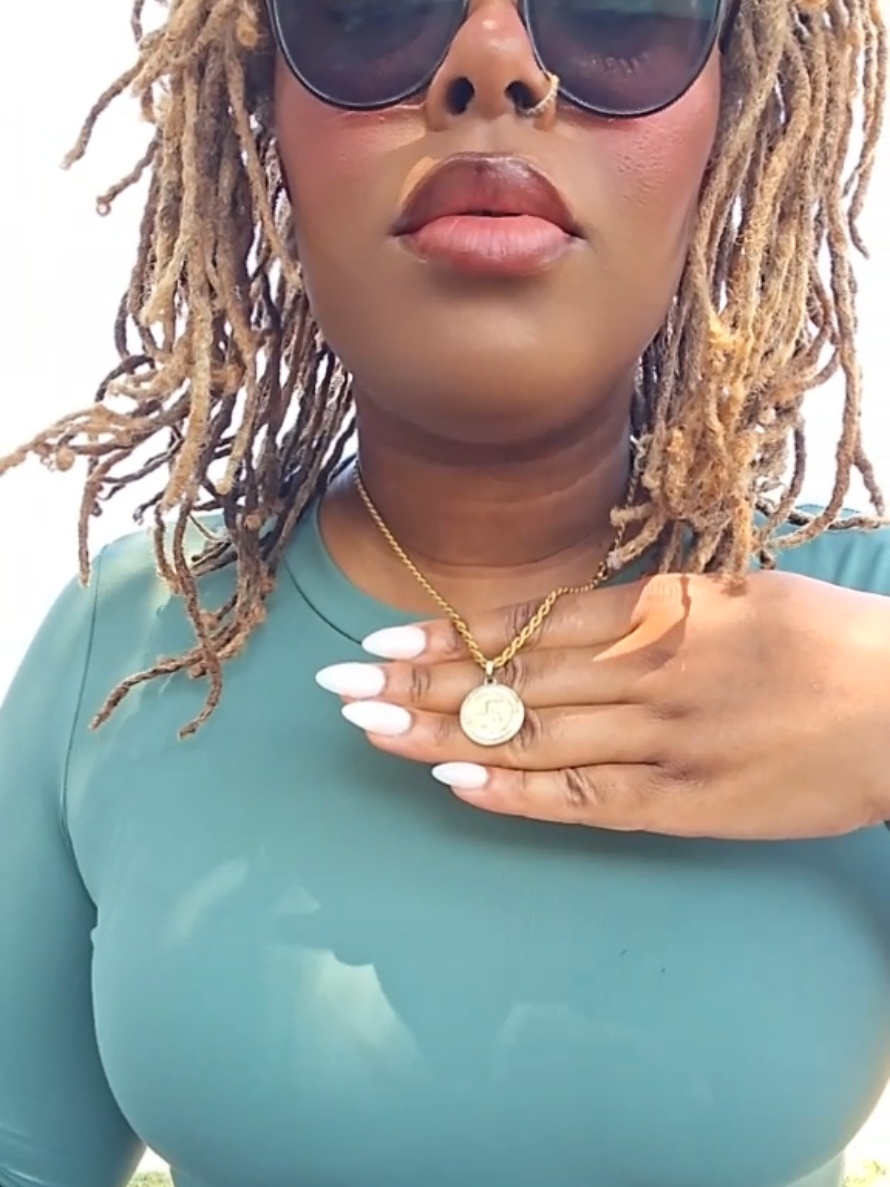 @Brandee ✨️🌿