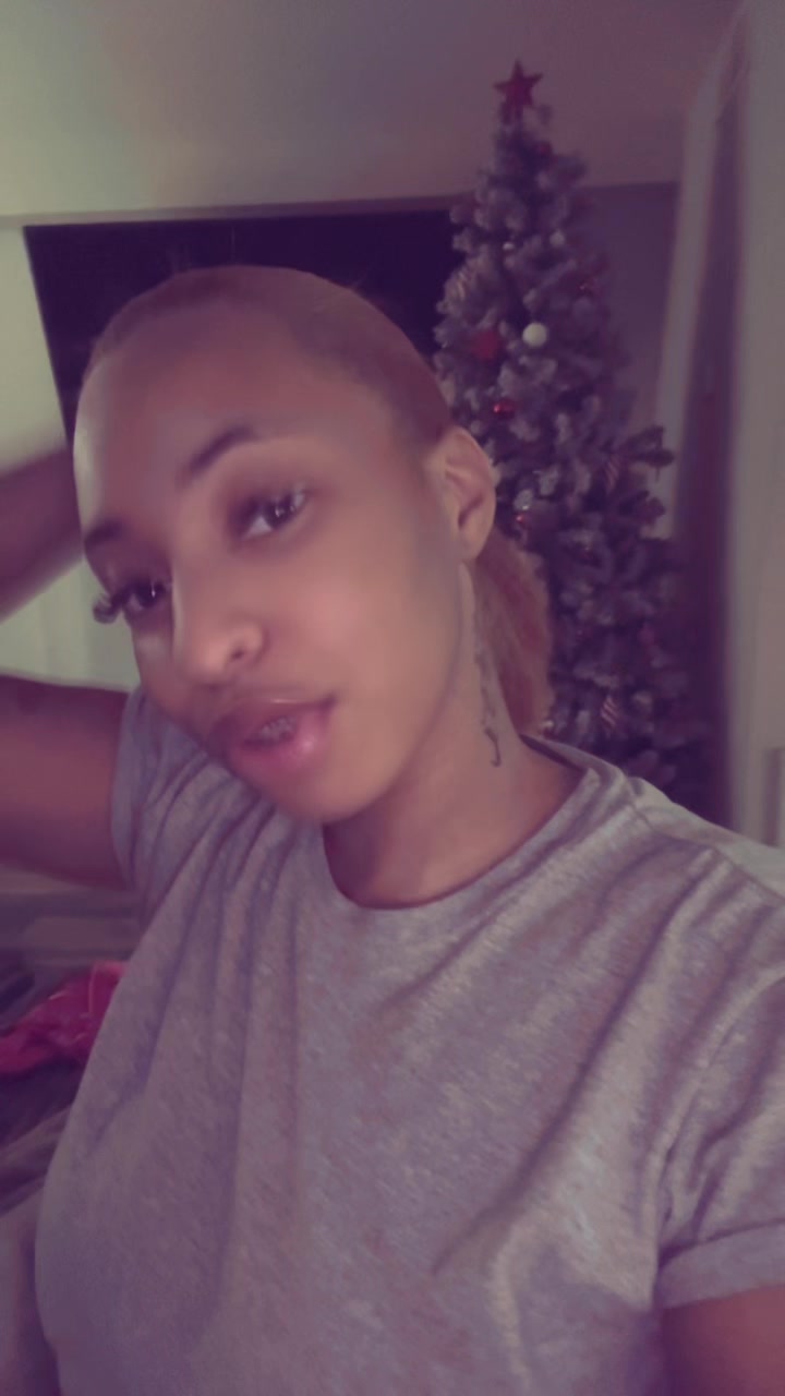 @Kweeenaliciaa