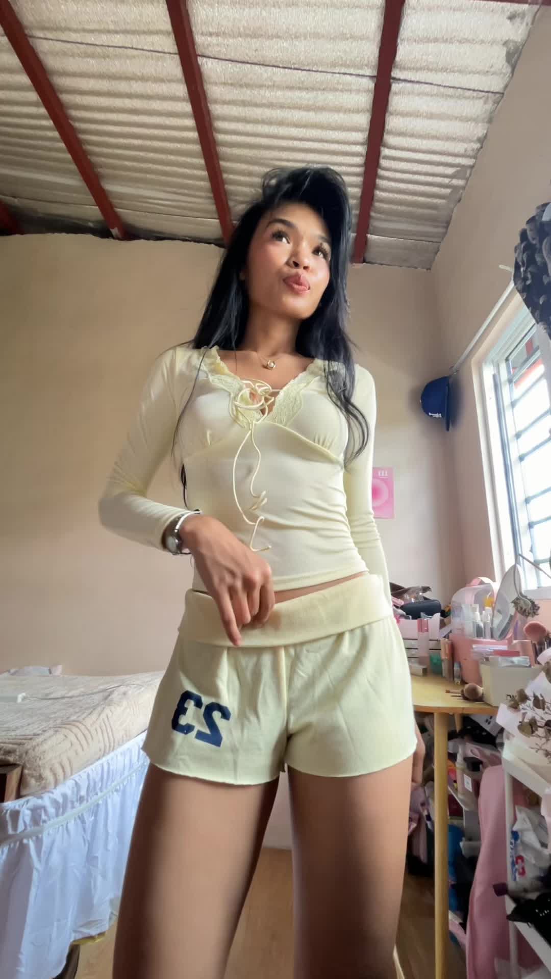 @@ishaaemeyyyy on ig