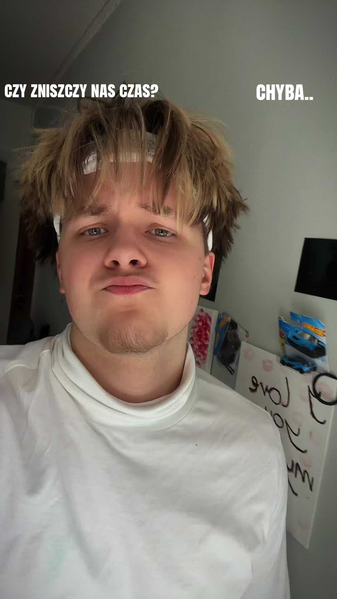 @redrosetroy