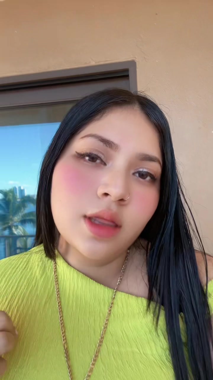 @Izayana flores♥️