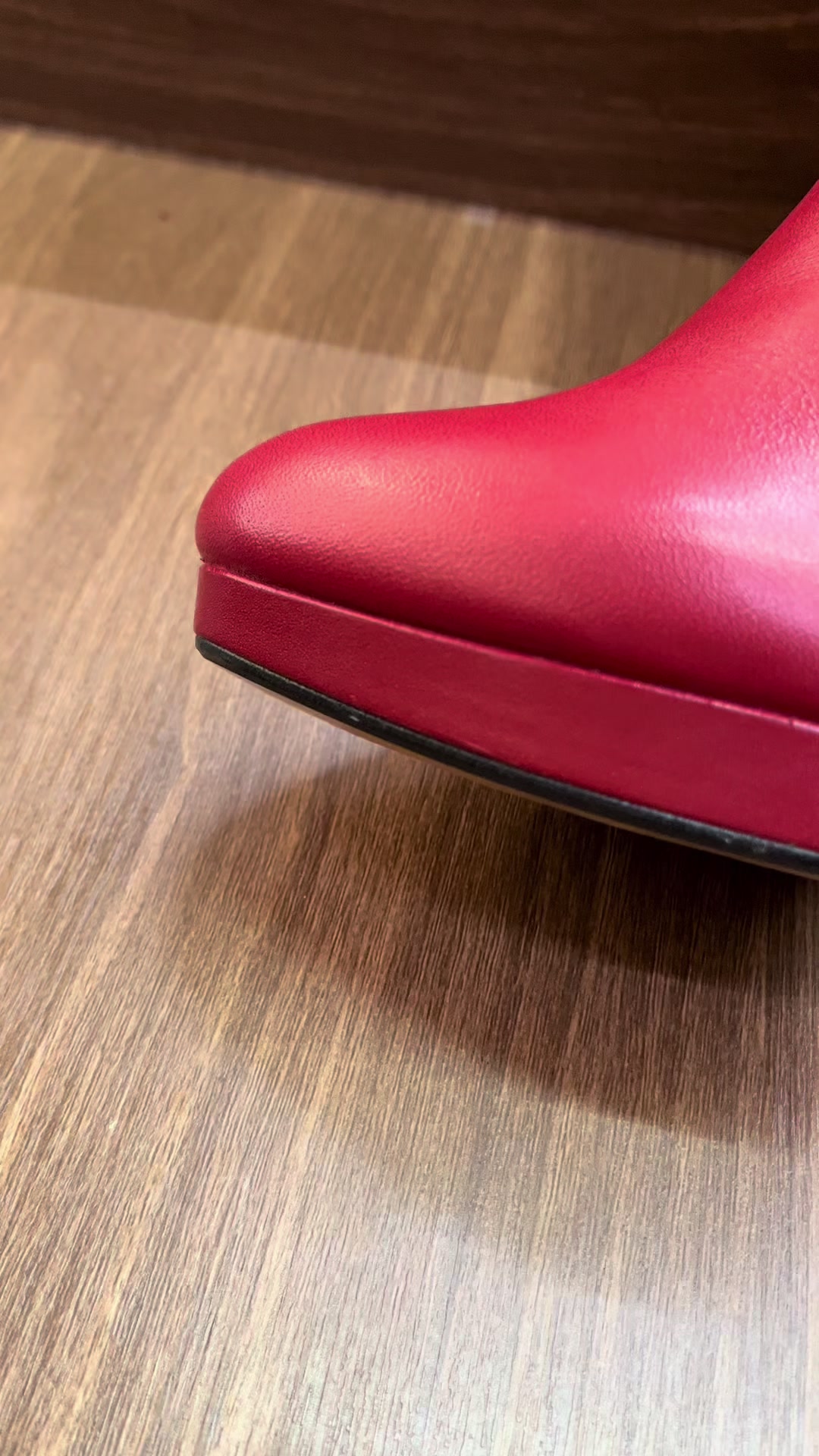 @Luxy Zapaterias