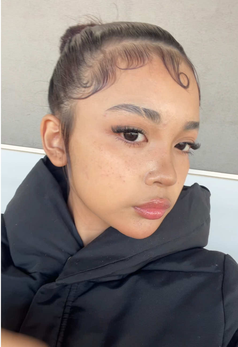 @︎