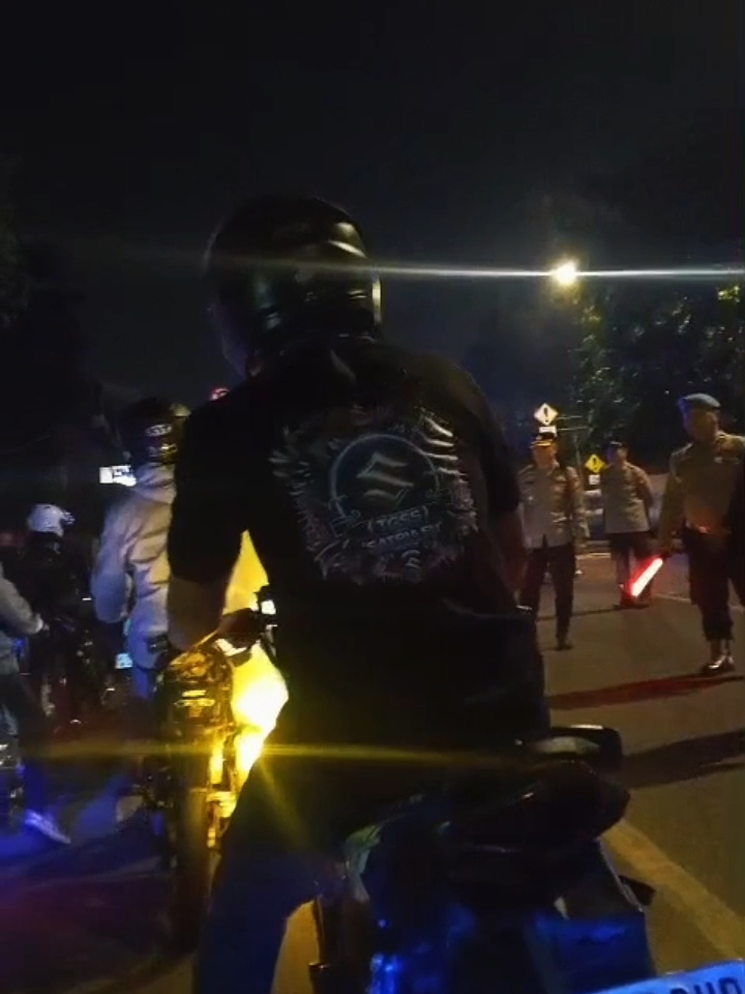 @Bukan siapa siapa🤫🤐