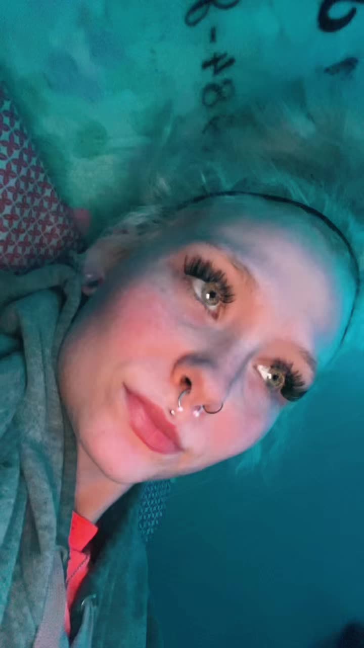 @VanaRae🤪