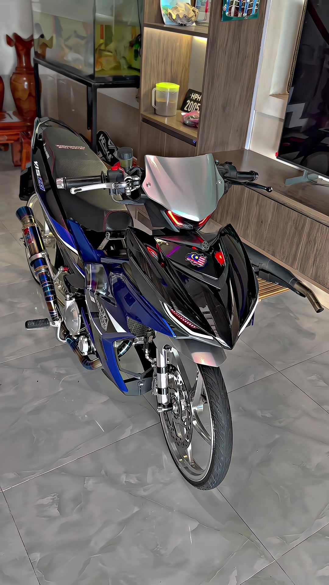 @𝙃𝙪ỳ𝙣𝙝 𝙃ù𝙣𝙜 ⚡️🇻🇳