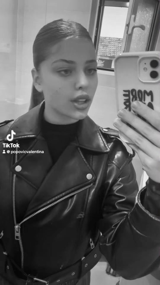 @popovicvalentina