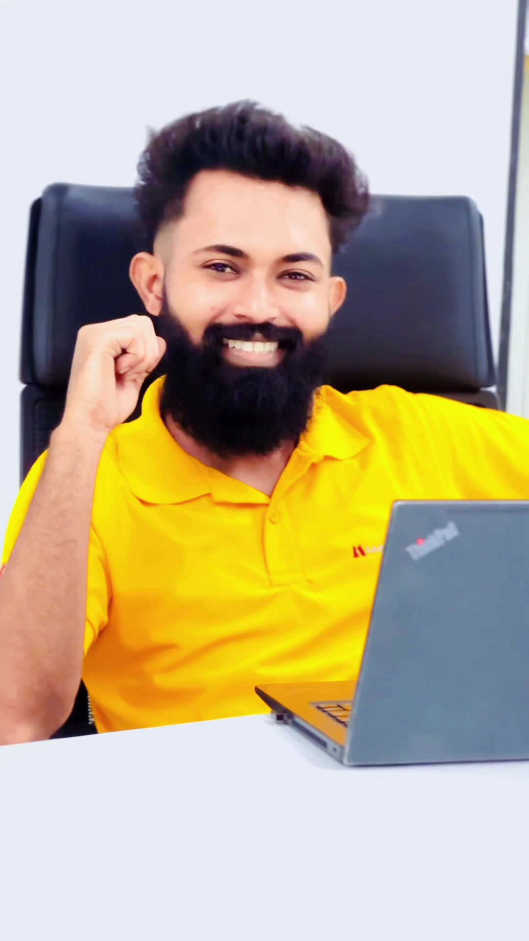 @කවි යා🙂
