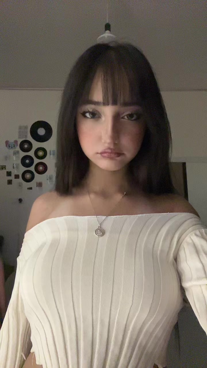 @🐚