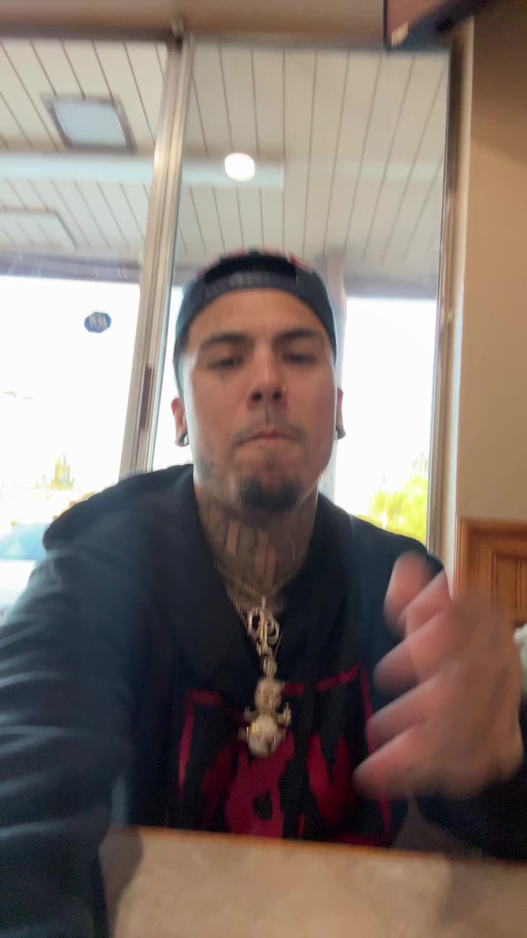 @famouspanch