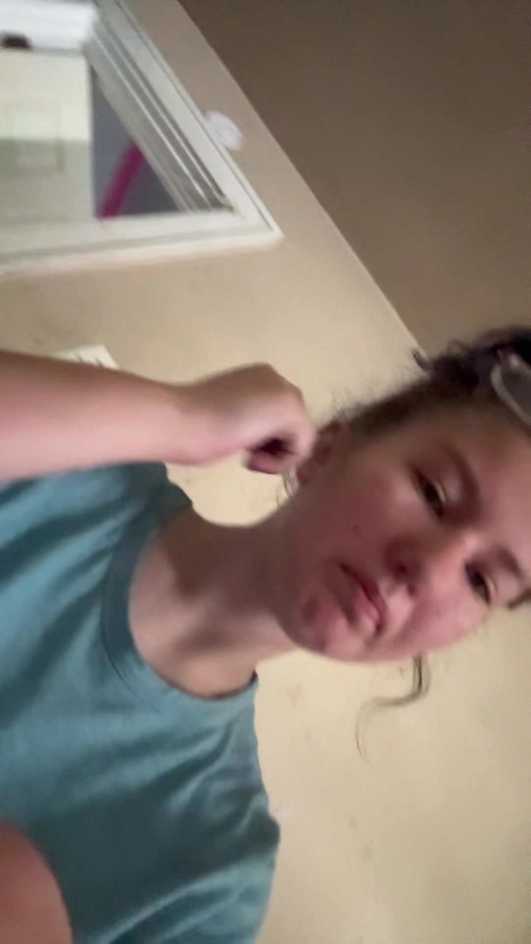 @yourgirlchloie08
