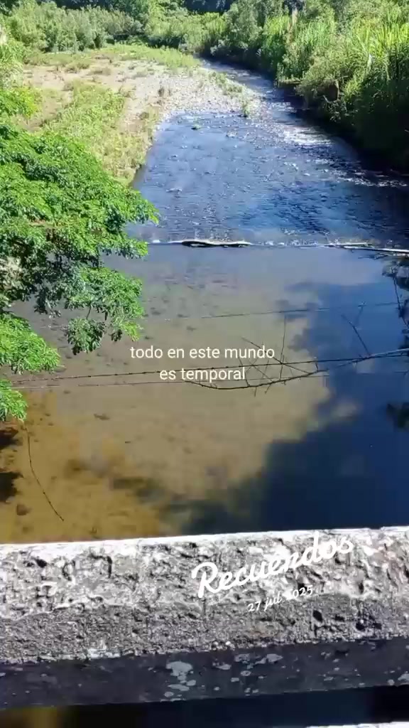 @Melanye Marín💙