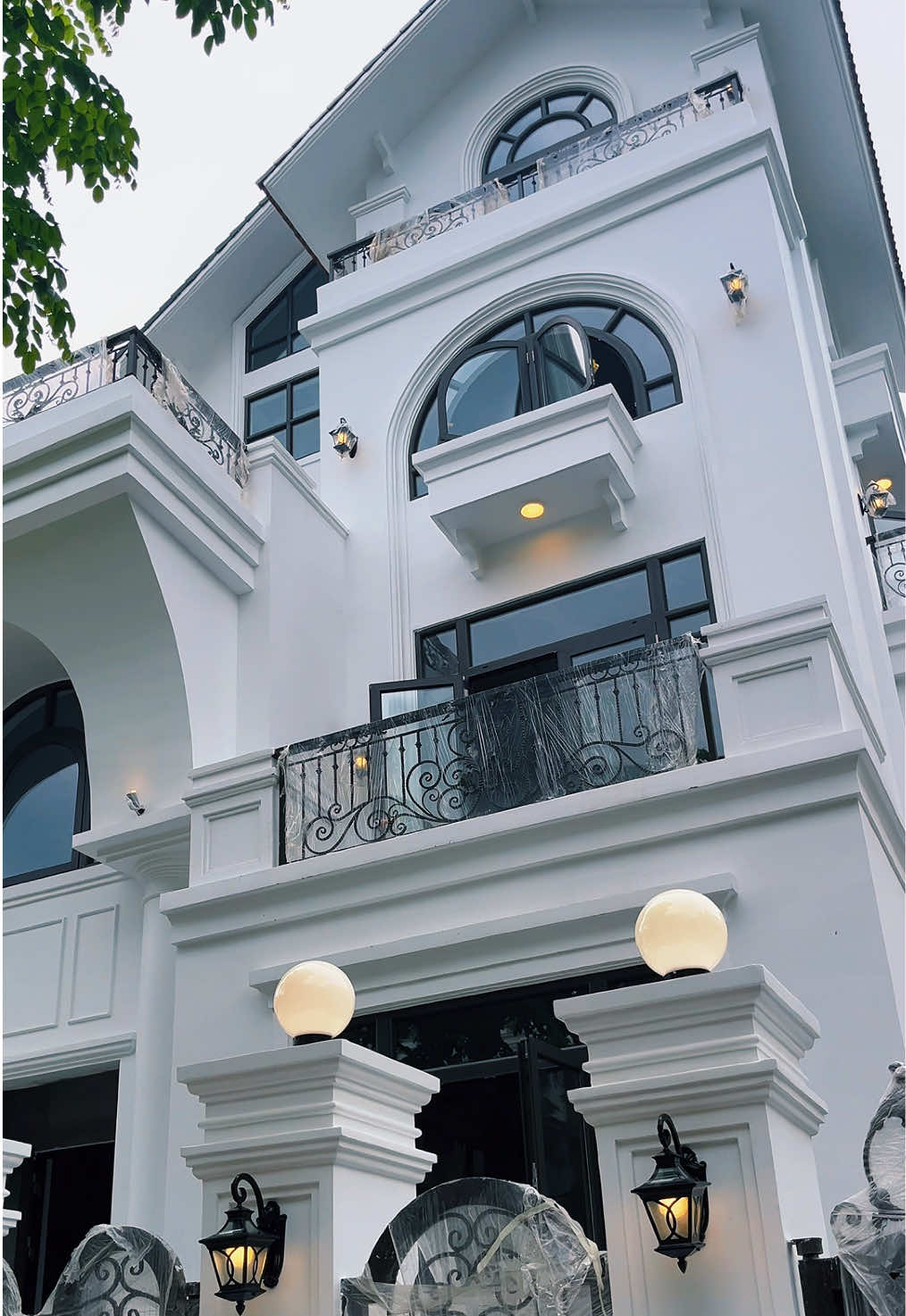 @Việt Sơn - Giải Pháp Cửa