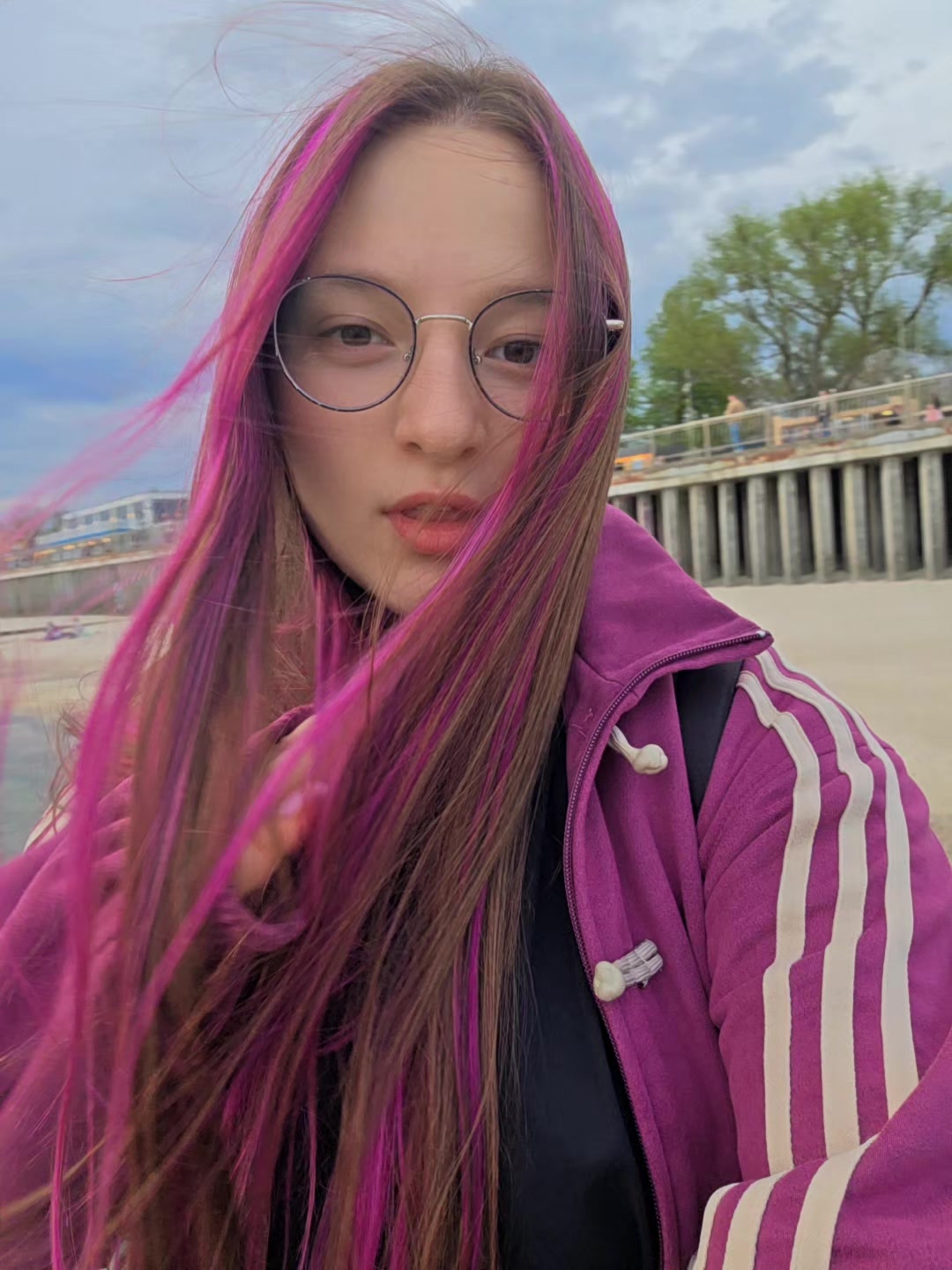 @лерабоб