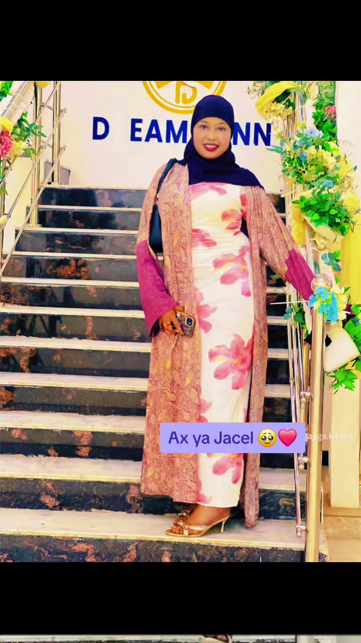 @raxmo ARRe