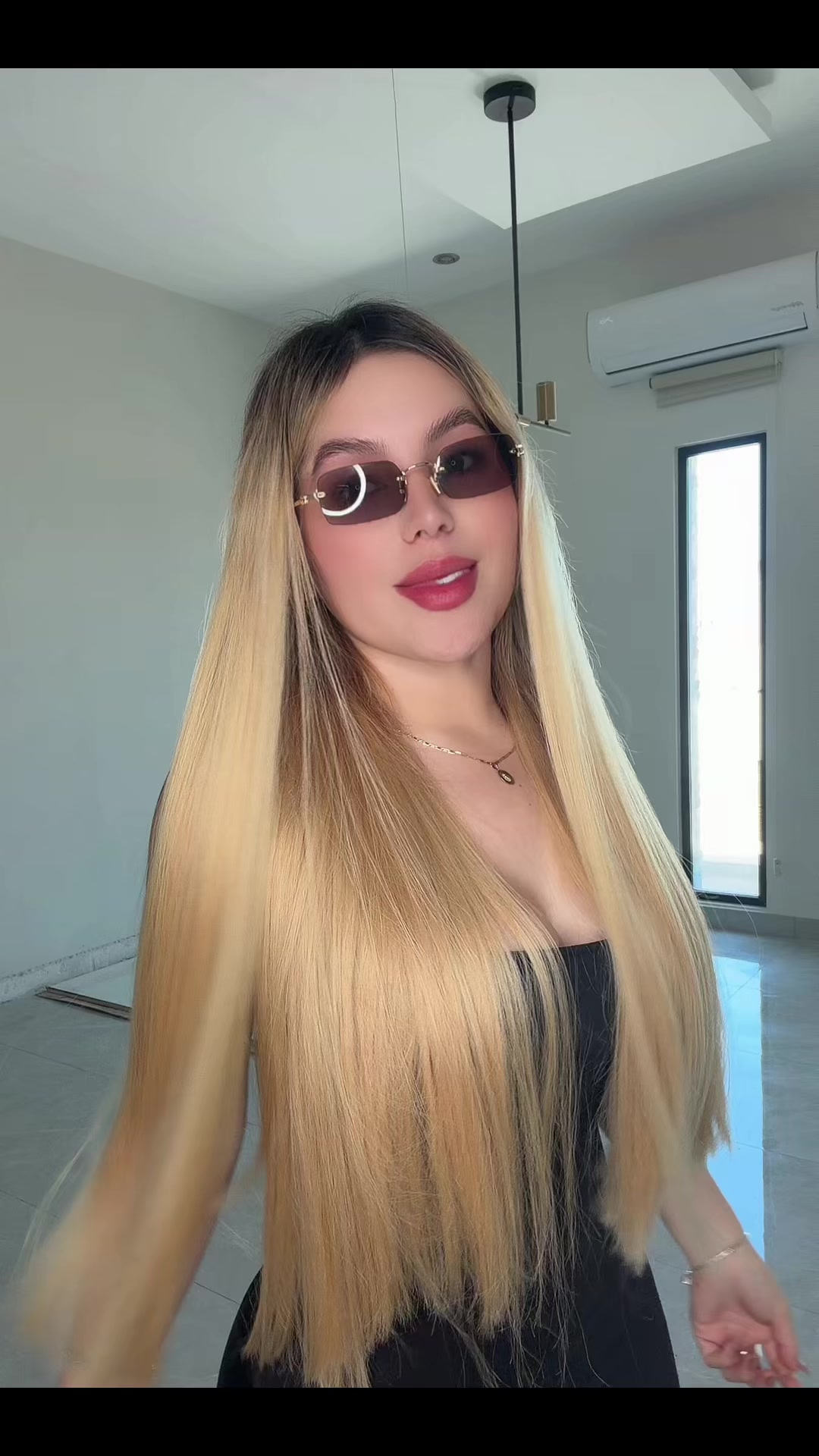 @C H