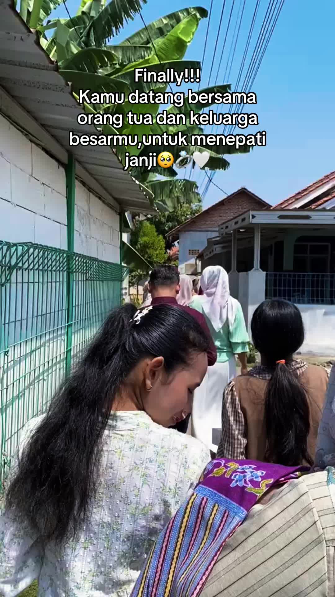@Nok lel🧏🏻♀️