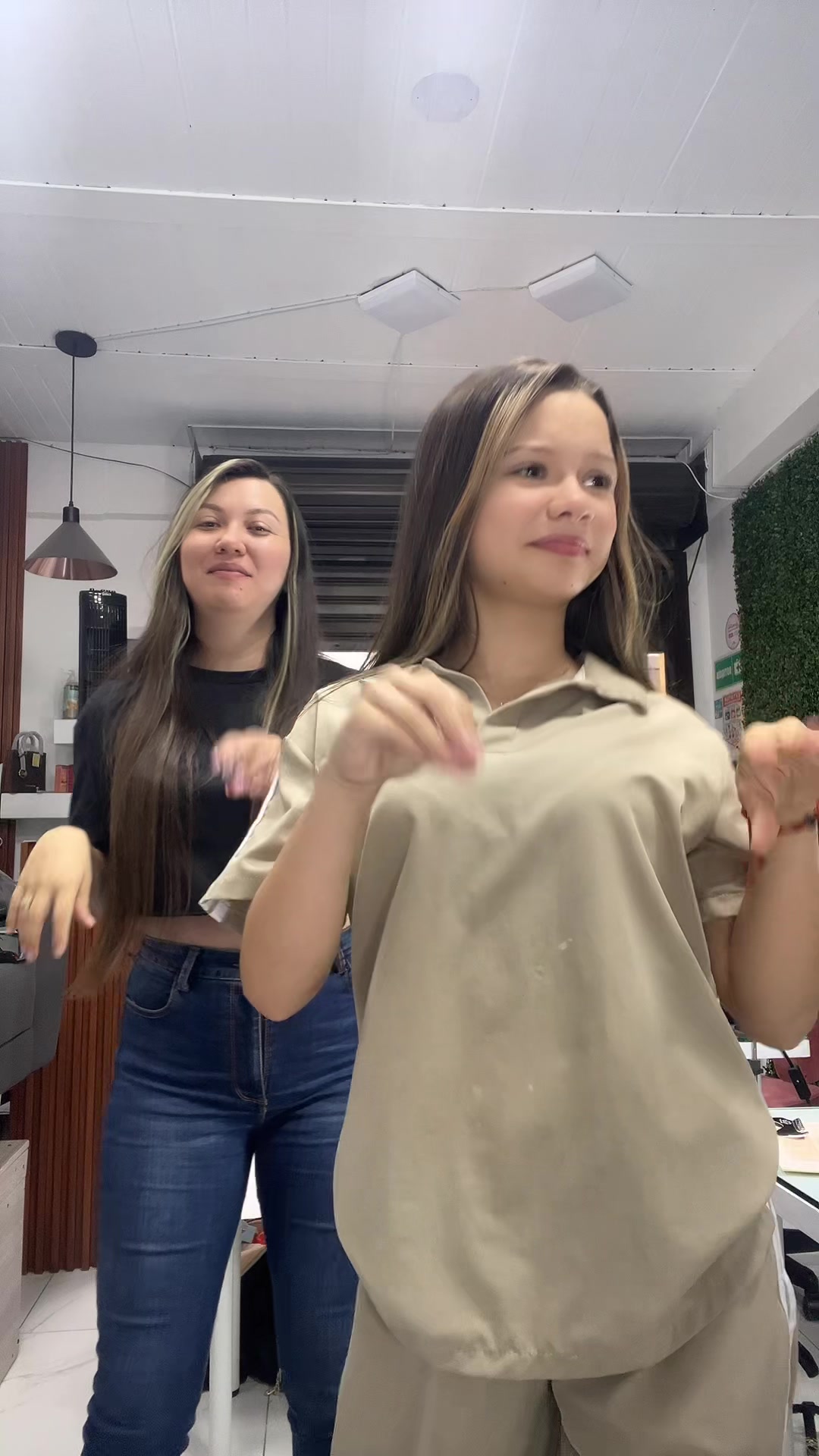 @💜Juli y Violet💜