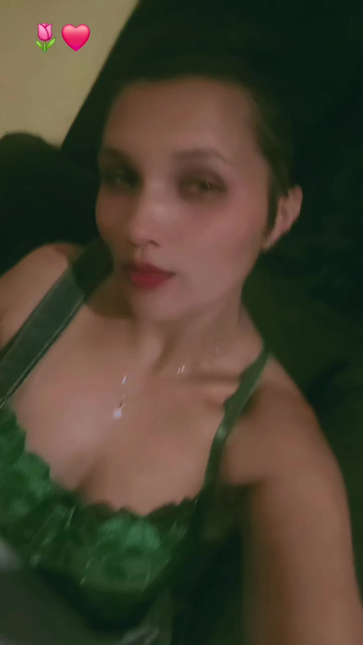 @alinelimas