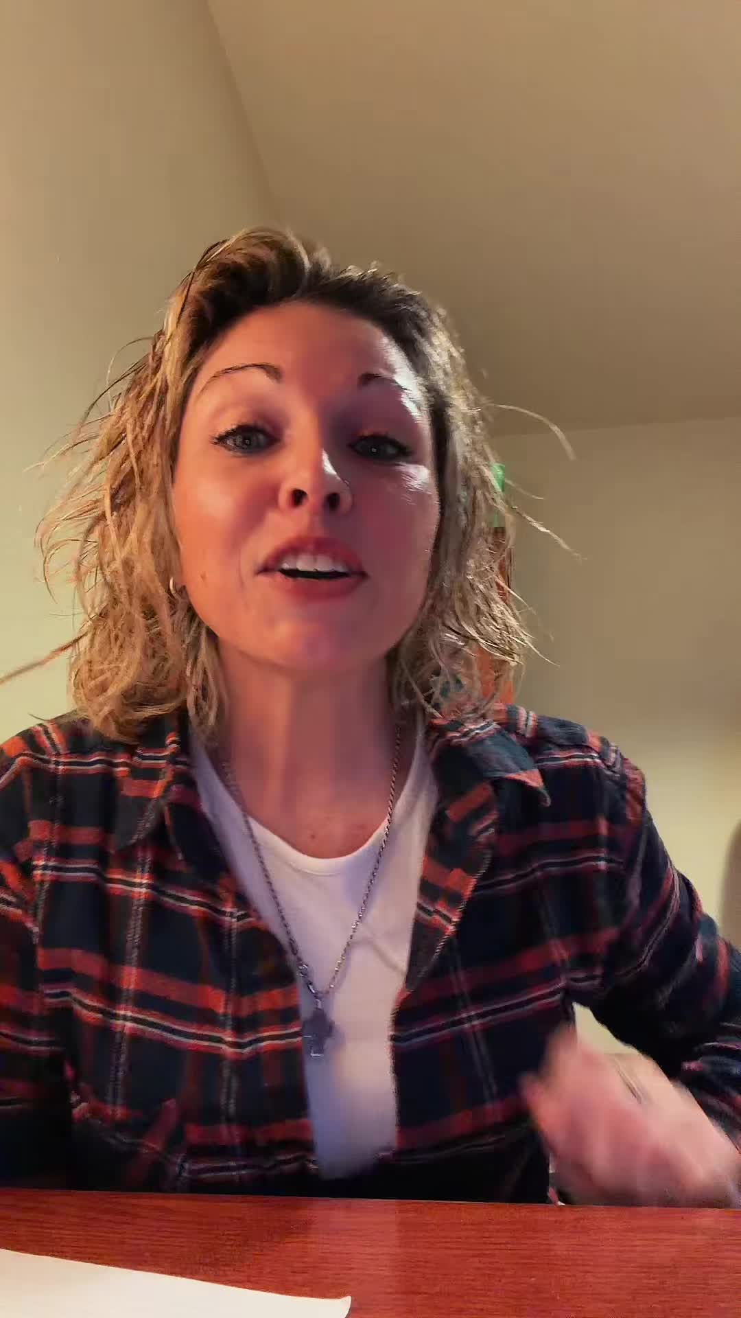 @momica_mama
