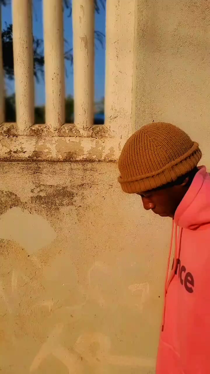 @DEESMILE 🤣🤣
